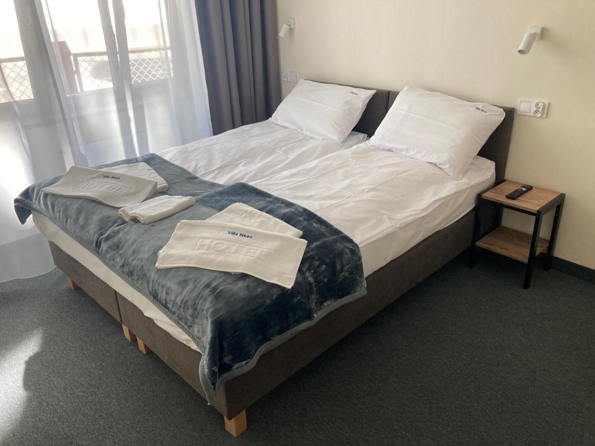 Neos Guest house