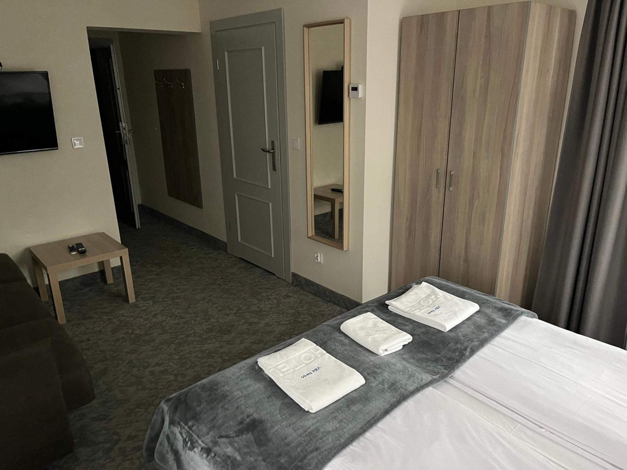 Neos Guest house