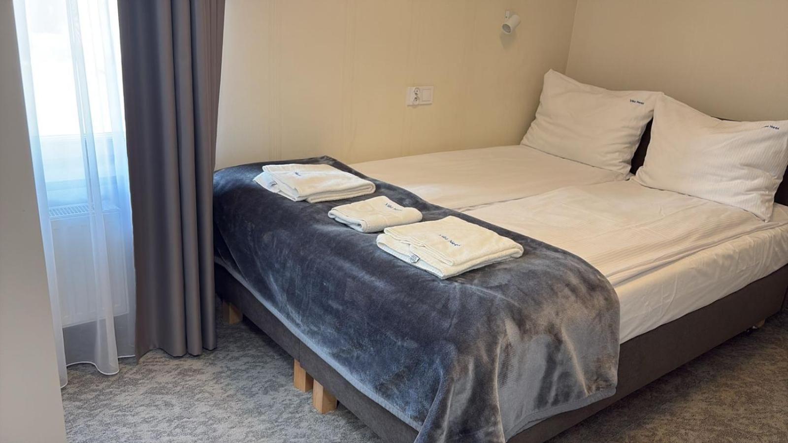 Neos Guest house *