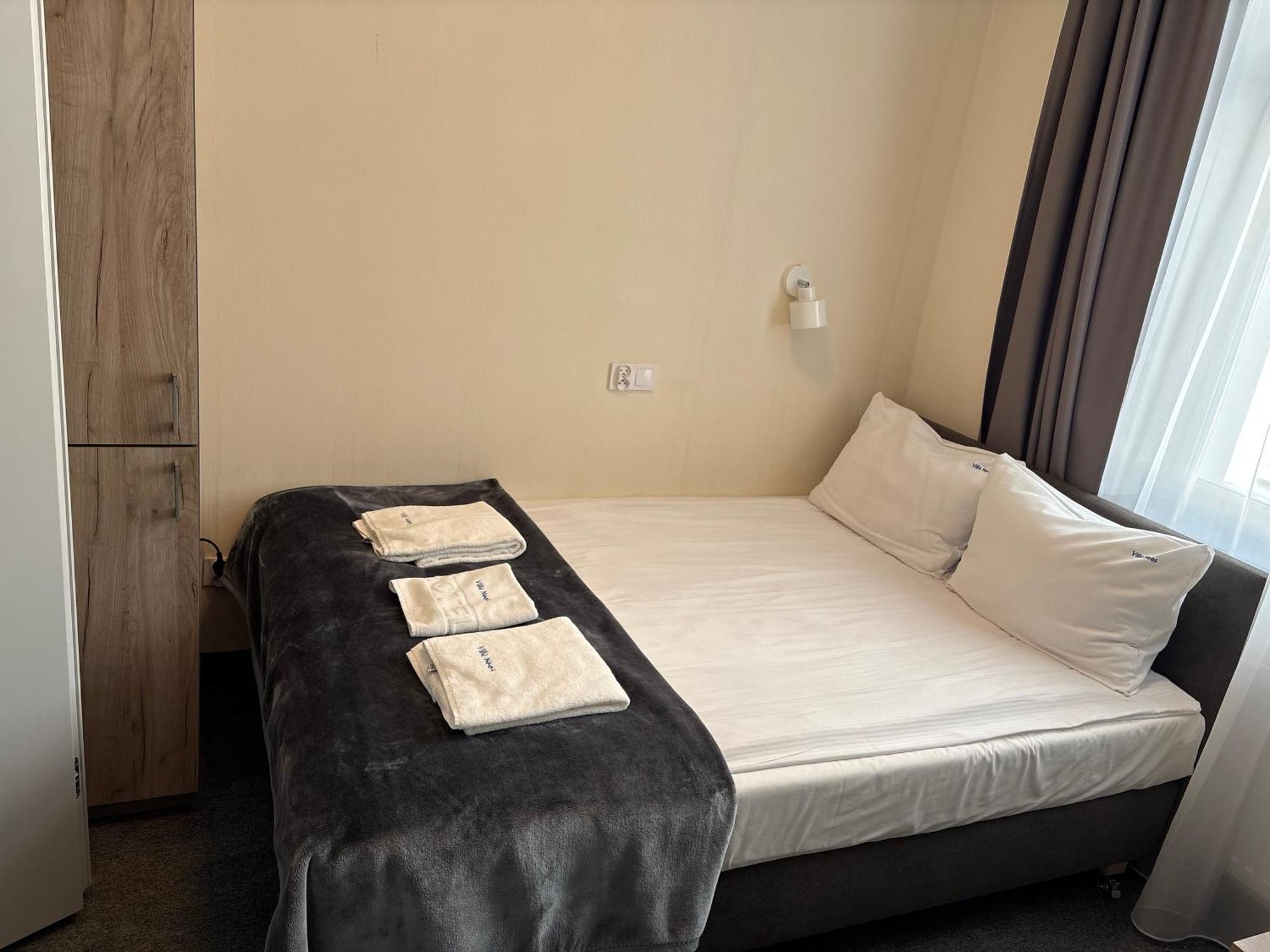 Neos Guest house *