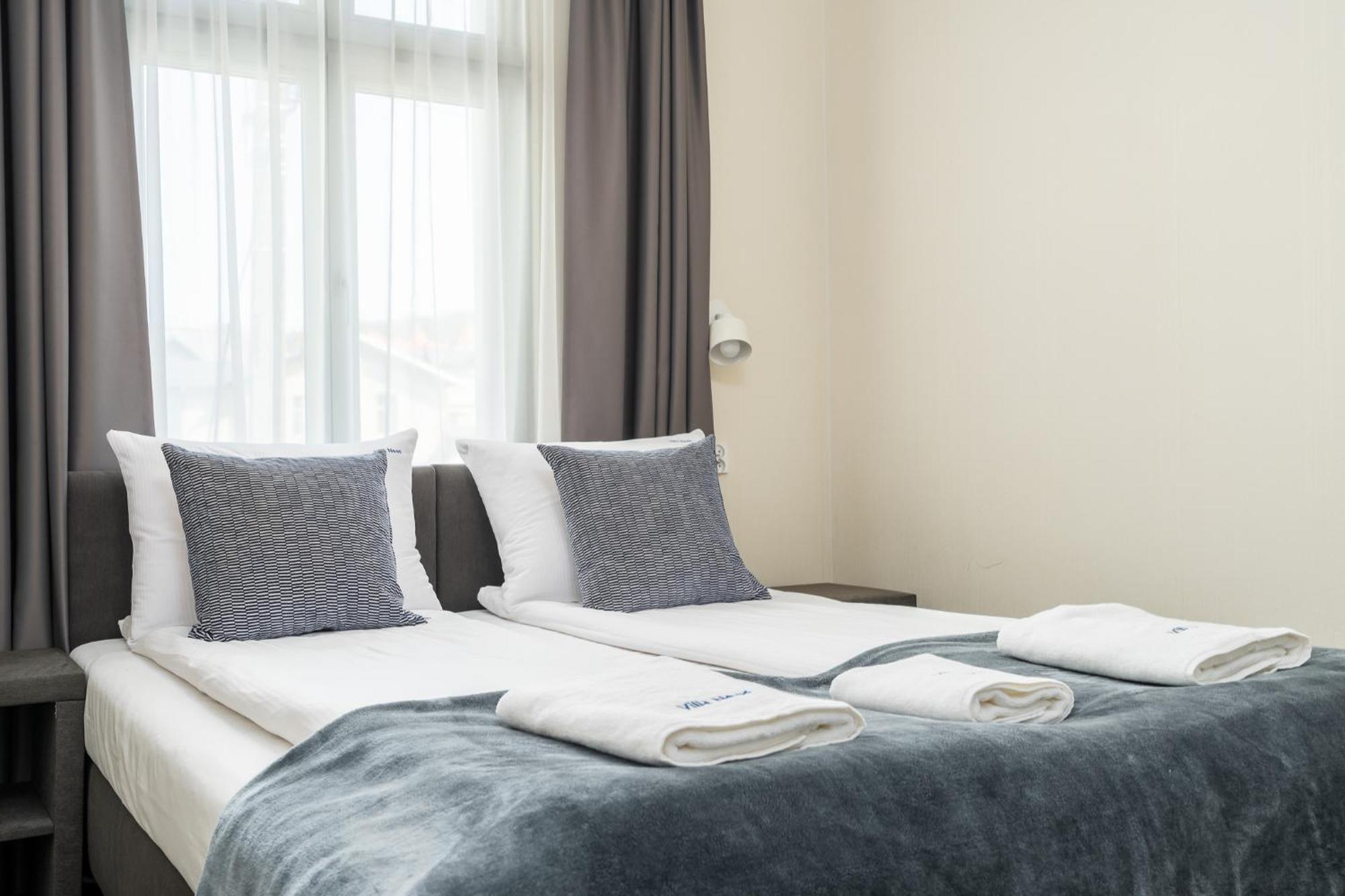 Neos Guest house